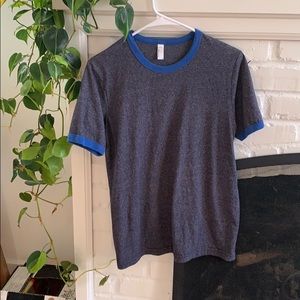 Men’s American apparel small tee